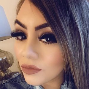 Meet your Posher, Elena